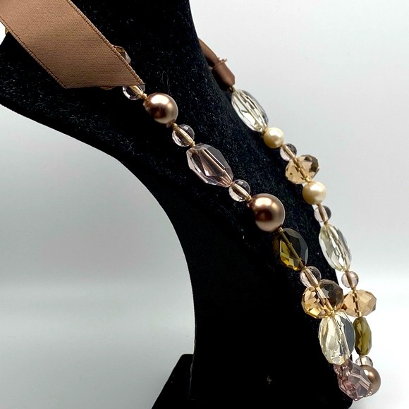 🤎 CHLOE 🤎 Stella & Dot 🤍Multi-Stone Quartz Like Crystal & Faux Pearl Necklace - Picture 7 of 15